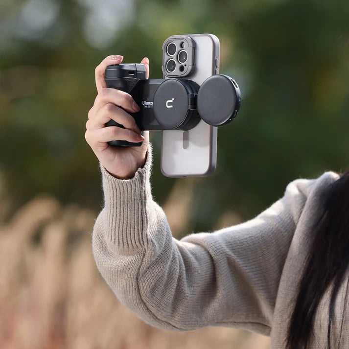 Ulanzi MA35 MagSafe Bluetooth Camera Grip
